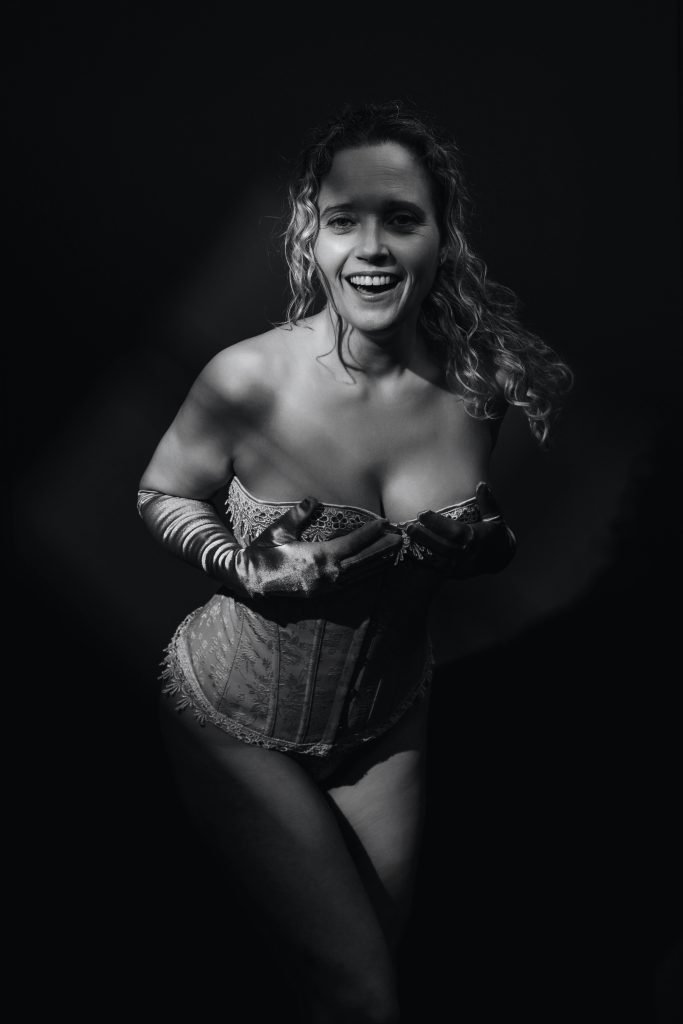 Boudoir-fotoshoot-corset-burlesque
